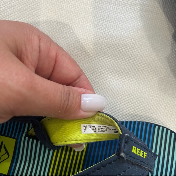 Kids' Little Ahi Flip Flop Size 9 Toddler - Picture 5 of 6